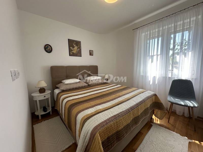 Furnished apartment in Kožino, 30 m from the sea, 2 parking spaces, garden for use - 11