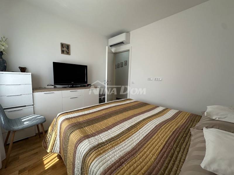 Furnished apartment in Kožino, 30 m from the sea, 2 parking spaces, garden for use - 12