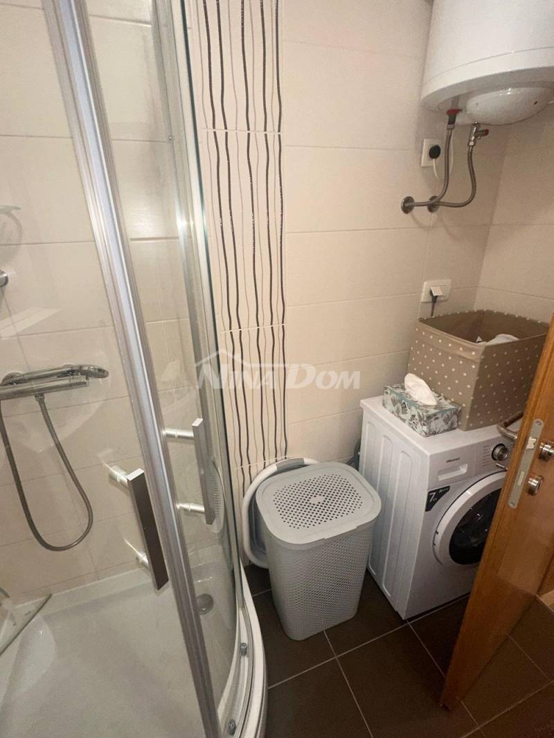Beautifully decorated and maintained ground floor apartment - 10