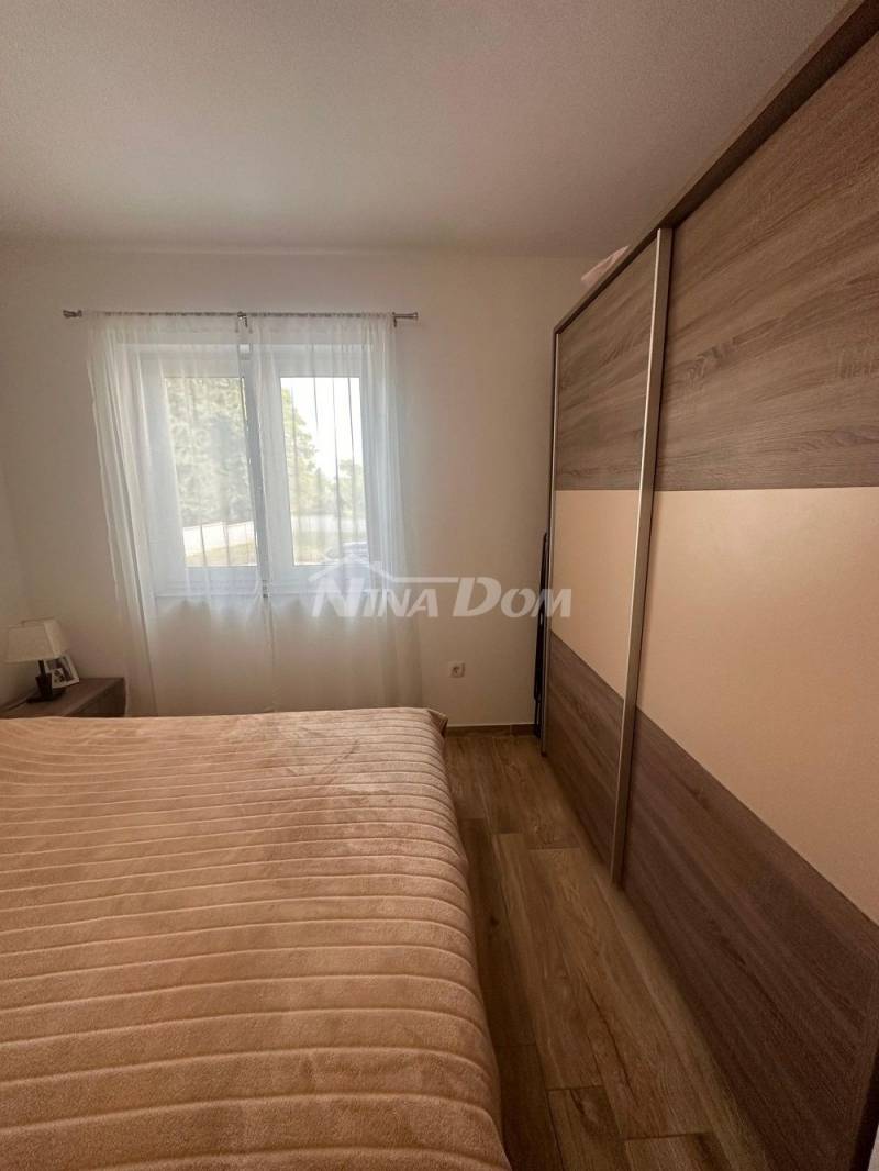 Beautifully decorated and maintained ground floor apartment - 13