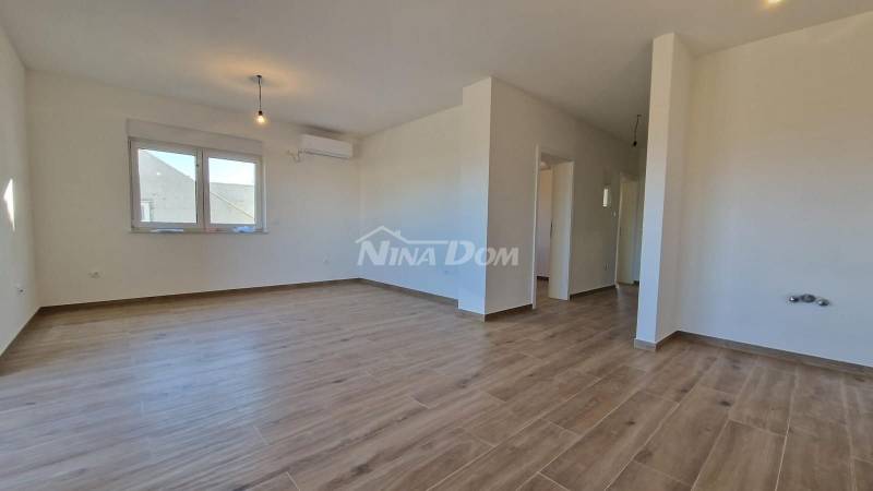 Novogradnja prizemlje vrt, plaža Prezida 260 m. (voda i kanalizacija) - 7