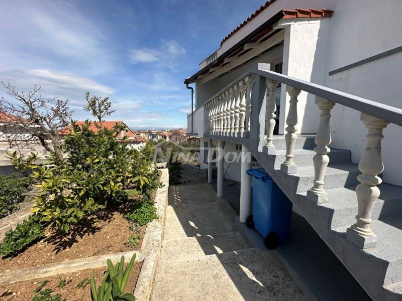 Apartment house in Draga, 4 apartments + possibility of expansion - 2