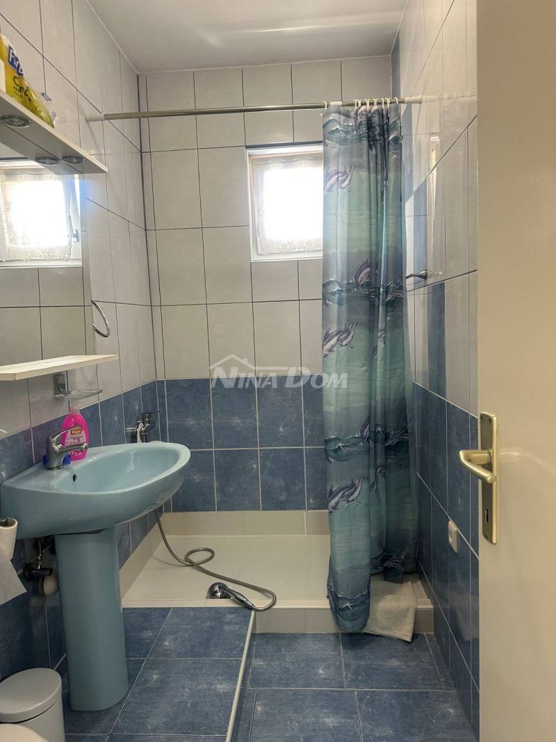 Apartment house in Draga, 4 apartments + possibility of expansion - 8