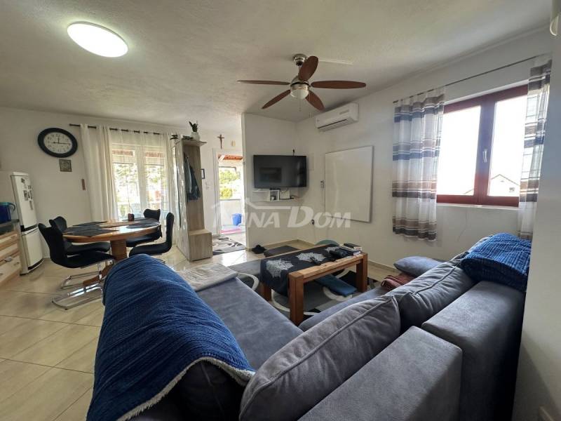 Apartment house in Draga, 4 apartments + possibility of expansion - 14