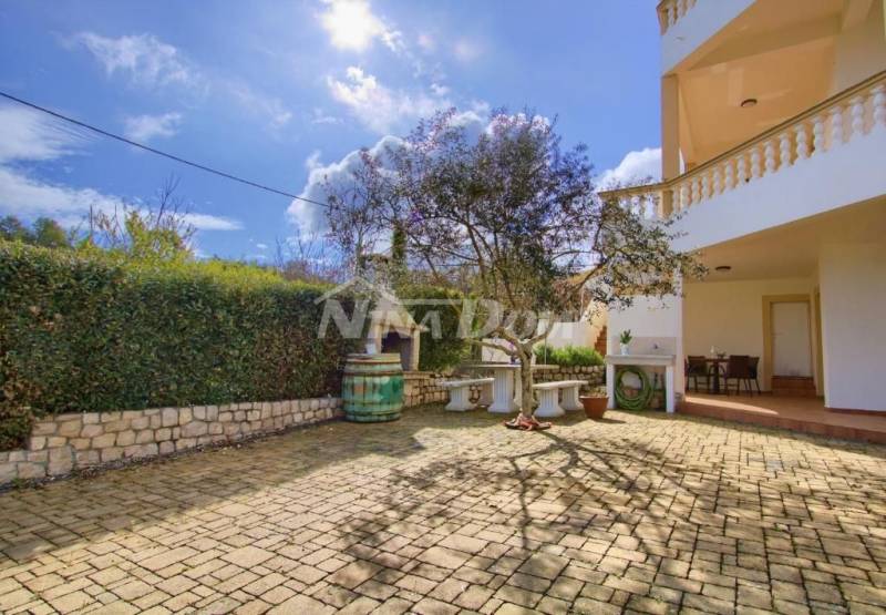 Apartment house for sale on the island of Ugljan, Lukoran - 7