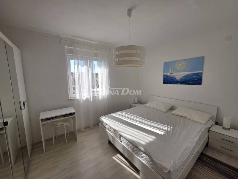 Prodaja apartmanska kuća Ražanac - 5