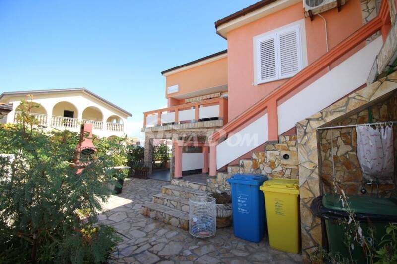 Apartment house with 8 apartments, 450 meters from the beach - 7