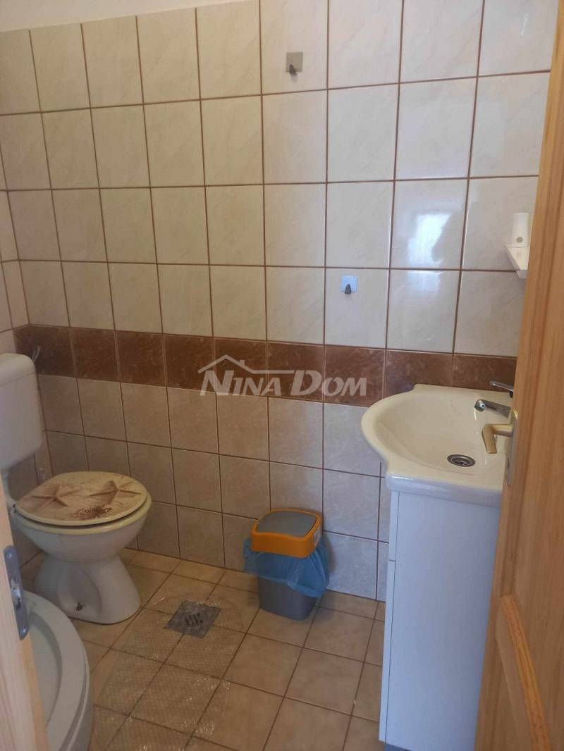 Property with 4 apartments - 10