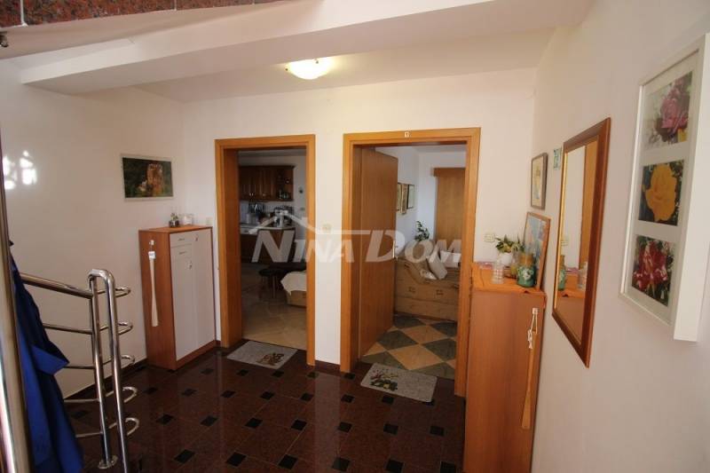 Apartmánový dom 2. rad od mora, južná strana Viru - 4