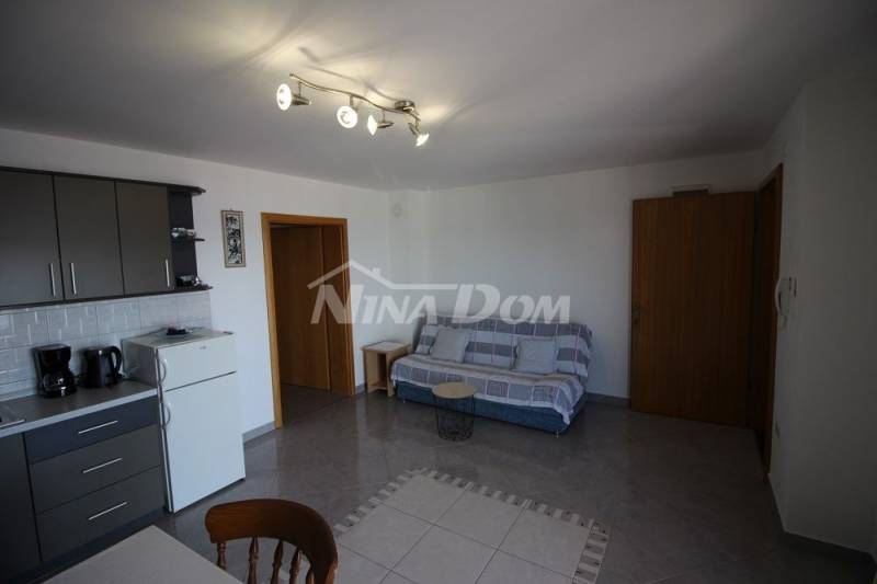 Apartmánový dom 2. rad od mora, južná strana Viru - 15