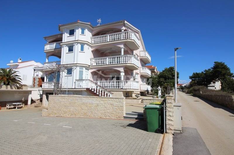 Apartment house 2nd row from the sea, south side of Vir - 3