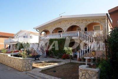 Apartmanska kuća 50 metara do mora. - 2