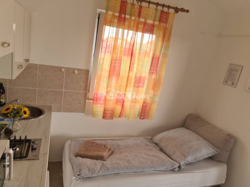 Apartment house with 4 apartments, 290 m. from the sea. - 9