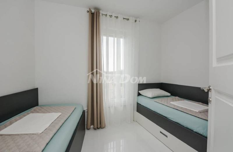 Apartment house with three residential units, fully equipped. - 14