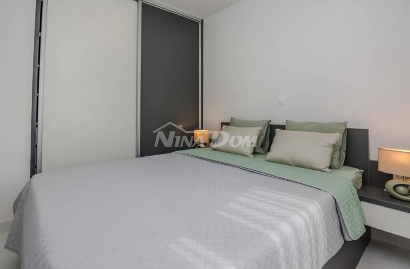 Apartmanska kuća s tri stambene jedinice, kompletno opremljene. - 11