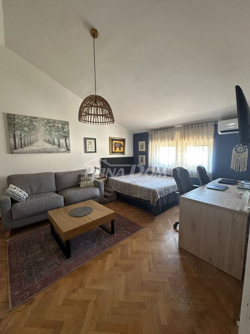 Zariadený byt 41,53 m² – 5. poschodie, balkón, výťah - 4