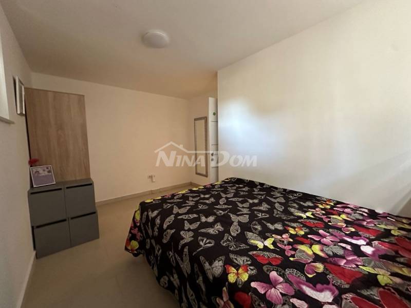 Priestranný dvojpodlažný apartmán v Zadare so záhradou, terasou + 2 parkovacími miestami - 8