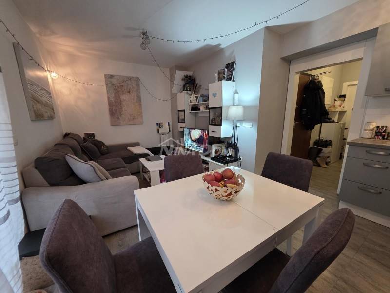 Prodaje se jednosoban stan sa vrtom u Zadru-Plovanija - 4