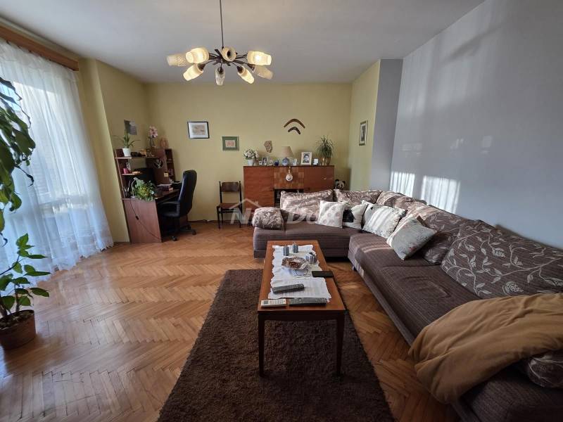 Zadar apartment in a prime location, first row to the sea - 1