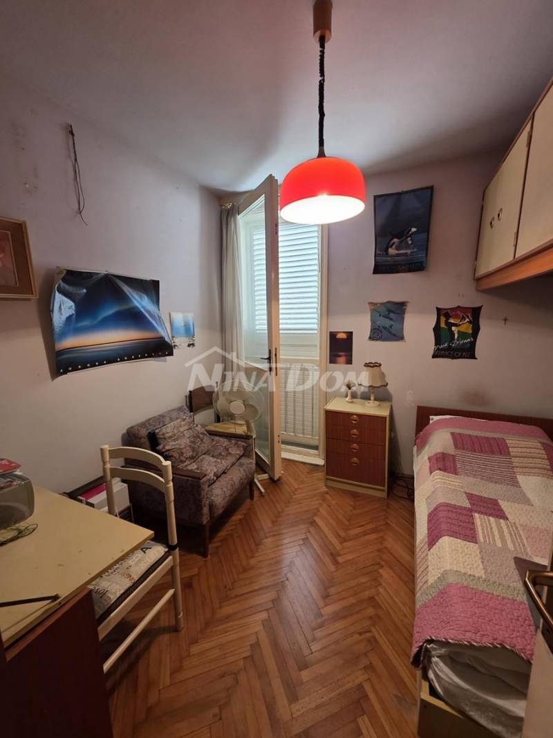 Zadar apartment in a prime location, first row to the sea - 9