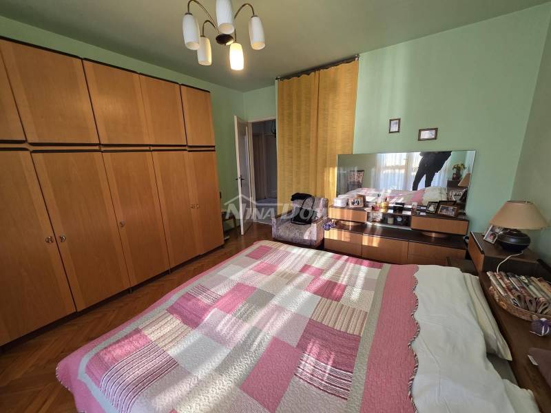 Zadar apartment in a prime location, first row to the sea - 14