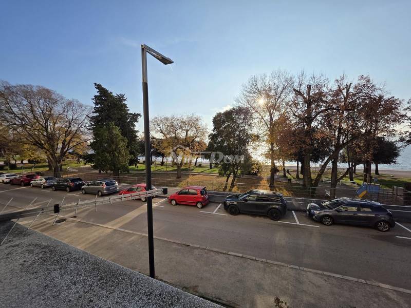 Zadar stan na vrhunskoj lokaciji prvi red do mora - 11