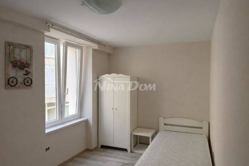 Zadar Poluotok center – 2-bedroom apartment, 1st floor, solid construction, quiet location - 4