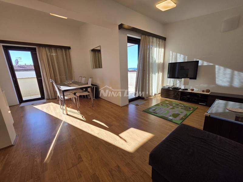 For sale two-story three-bedroom apartment with garage - 3