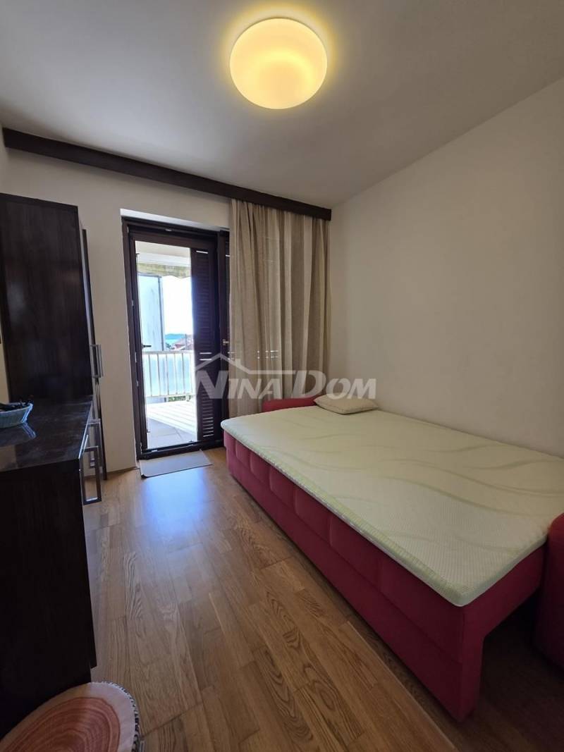 For sale two-story three-bedroom apartment with garage - 11