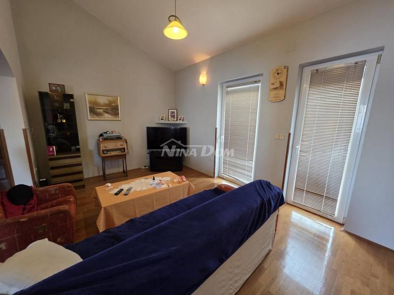 Dom Kali s tromi samostatnými apartmánmi a panoramatickým výhľadom - 4