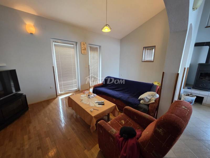 Dom Kali s tromi samostatnými apartmánmi a panoramatickým výhľadom - 6