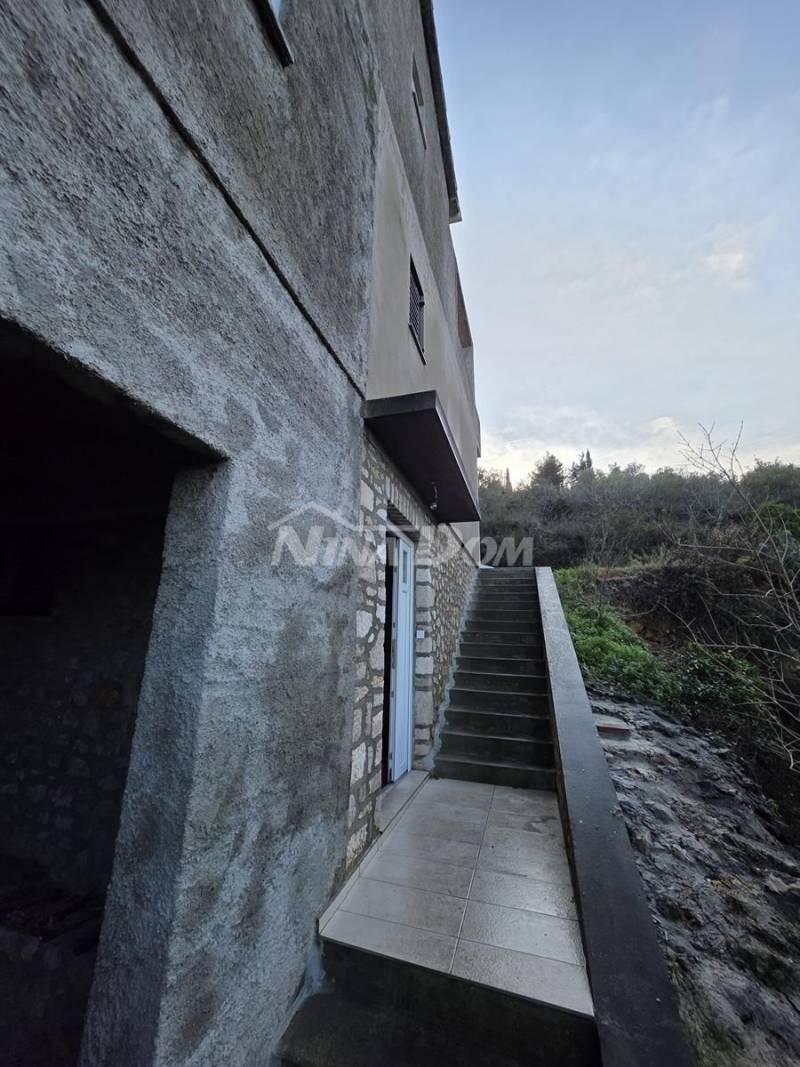 Kali house with three separate apartments and panoramic views - 15