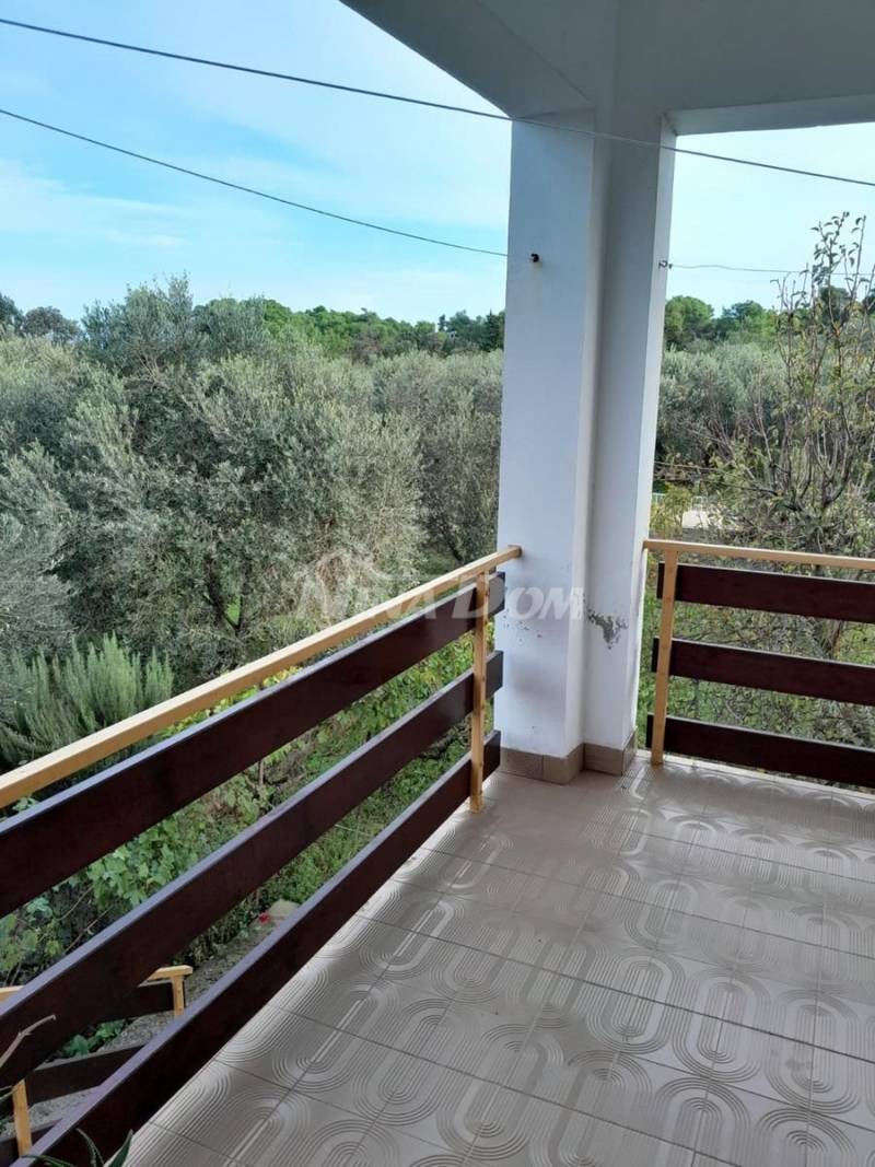 Ugljan Batalaža house for sale with spacious garden - 2