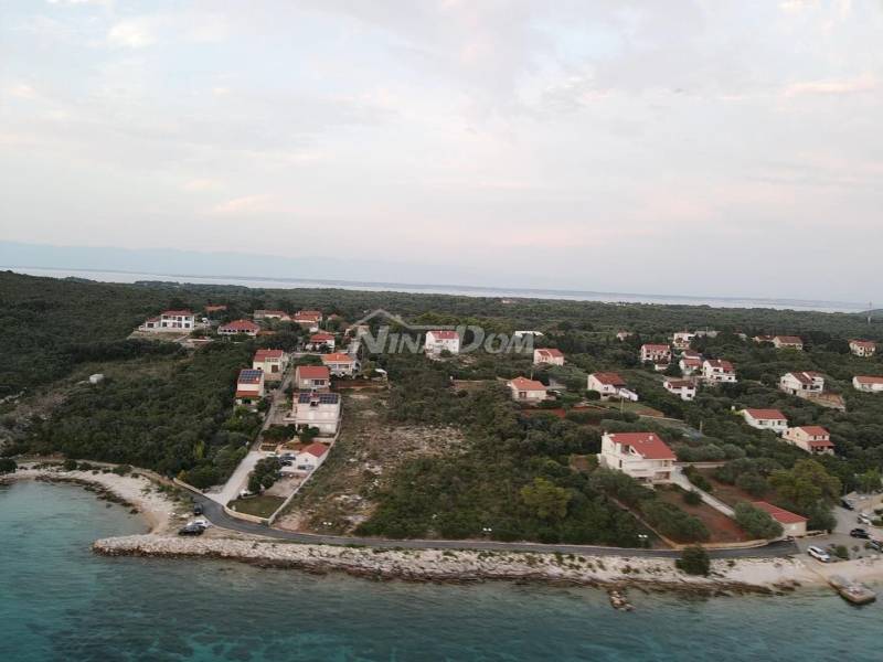 Ostrov Ugljan Guduce druhý rad od mora - 6