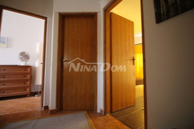Nehnuteľnosť v prvom rade pri mori s ďalším pozemkom. - 8