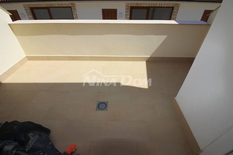 Terraced house, with two apartments, 60 meters from the sea and the beach. - 11