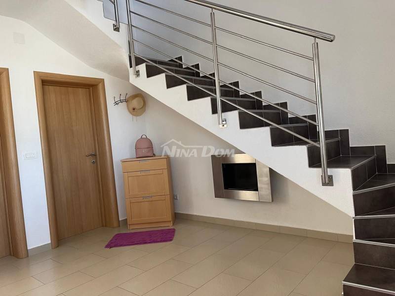 Close to the sea and beach, terraced house with a beautiful garden - 12