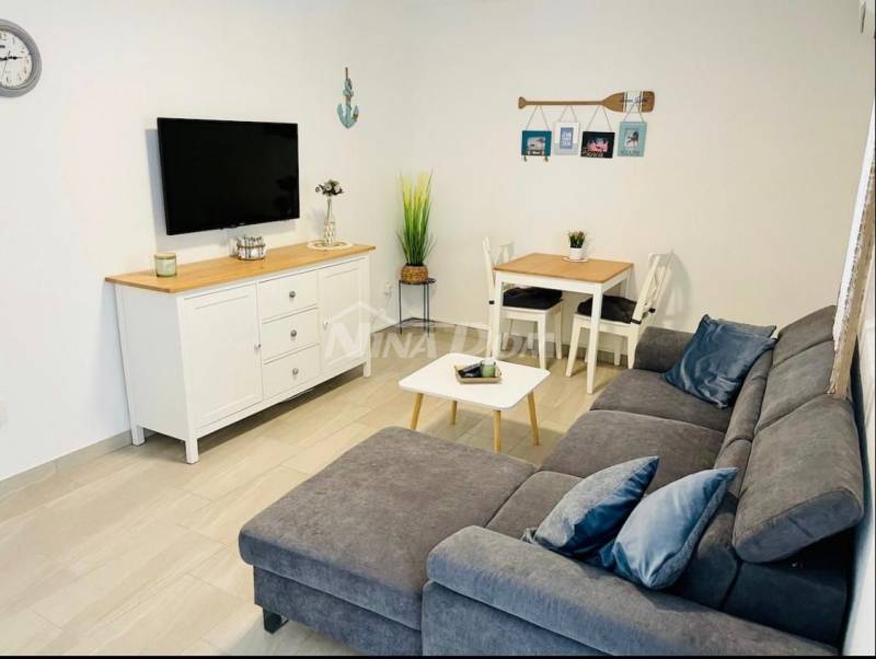 Terraced house with two separate apartments - 15