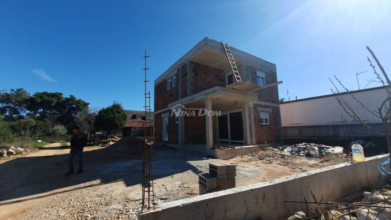 House with swimming pool under construction. - 2
