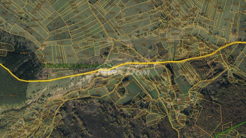 Nehnuteľnosť na predaj v Like - dom na pozemku 31 000 m² - 3