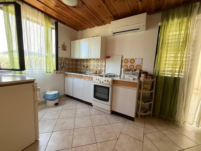 PRODAJE SE KUĆA U PRIVLACI - PRILIKA - 5
