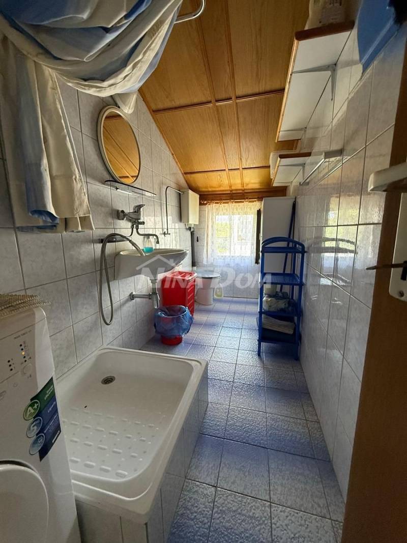 PRODAJE SE KUĆA U PRIVLACI - PRILIKA - 9