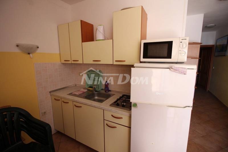 Dvojdom s dvoma krásnymi samostatnými apartmánmi 50 metrov od mora. - 13