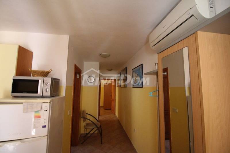 Semi-detached house with two beautiful separate apartments 50 meters from the sea. - 7