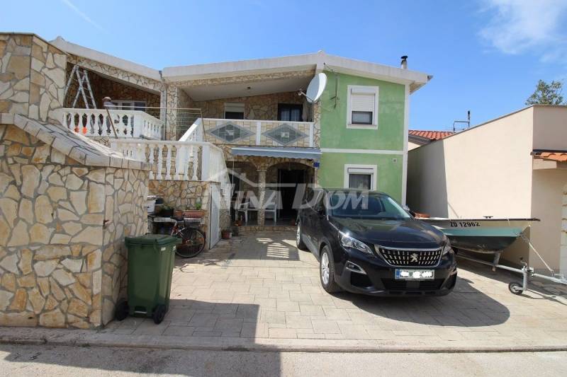 Dvojna kuća s dva apartmana 50 metara do mora. - 2
