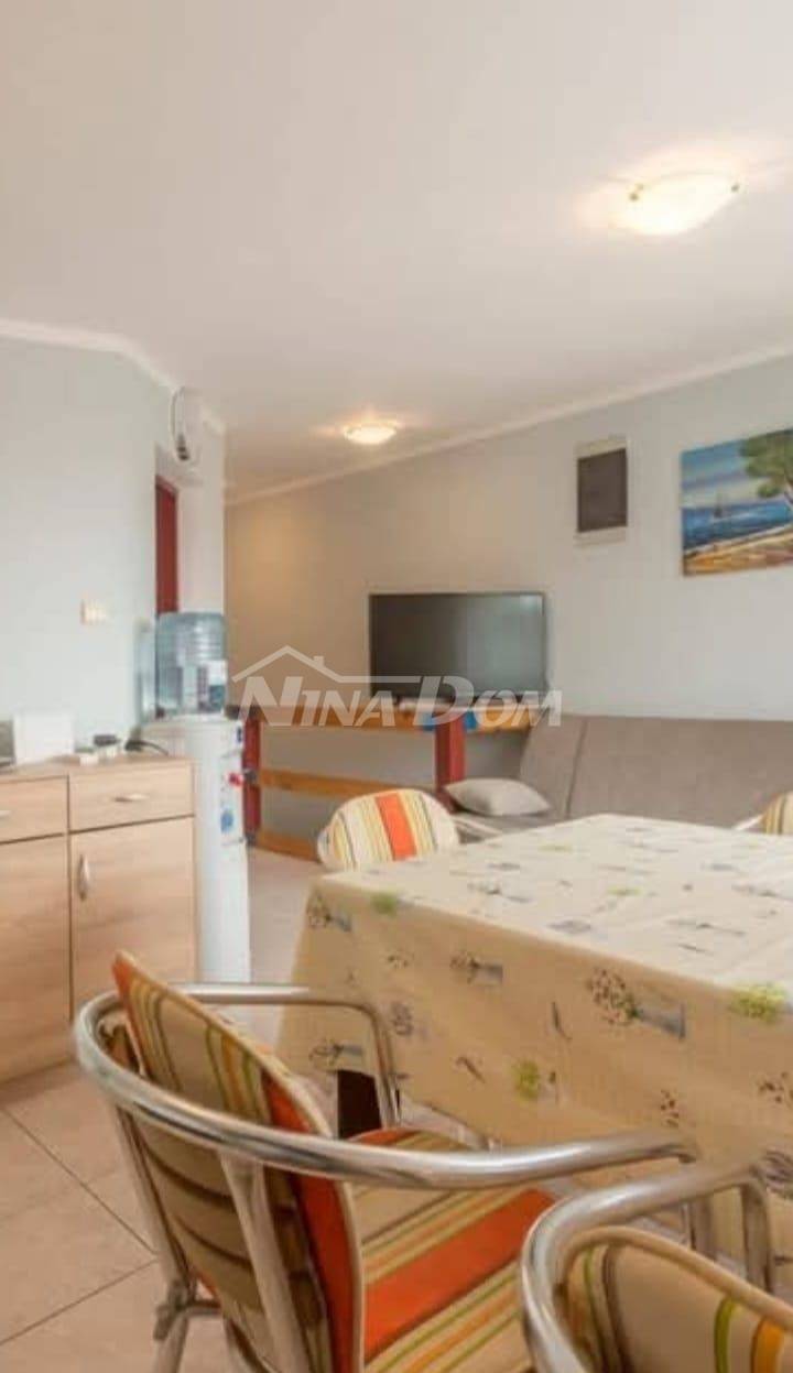 Nehnuteľnosť, blízko centra 330 metrov. k moru. - 12