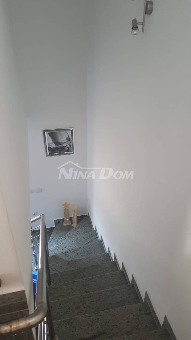 A duplex with a view of the sea - 11