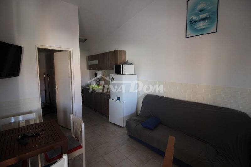 Close to the beach, semi-detached house with two apartments. - 13