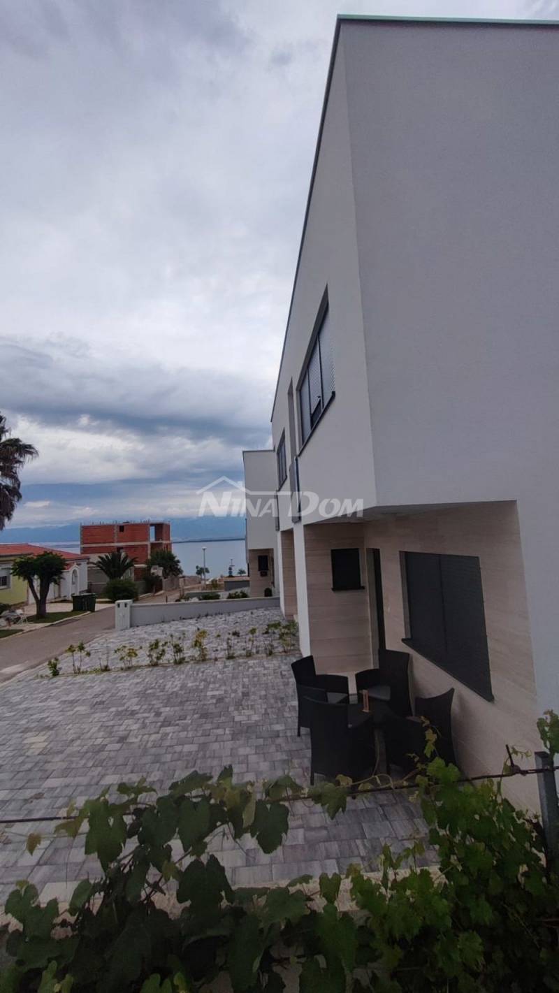 Lijepo uređena villa 80 met. do mora na mirnoj poziciji. - 4