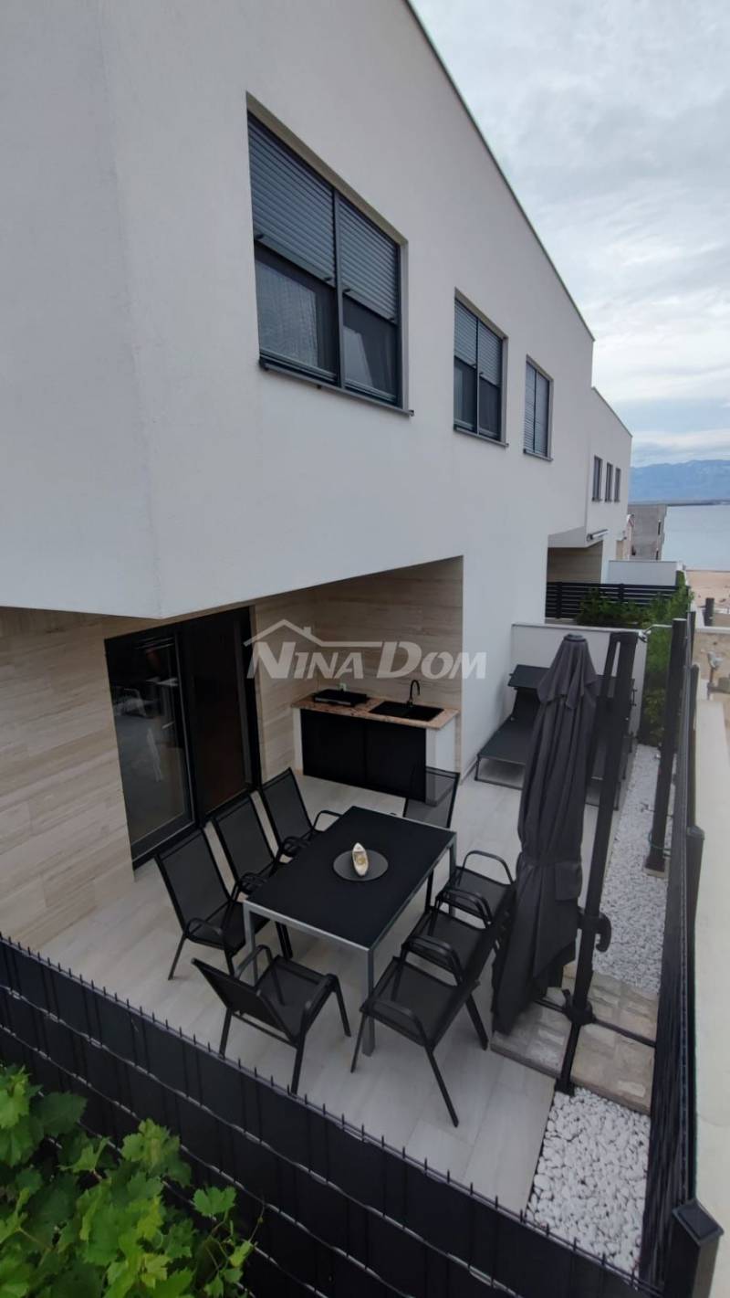 Lijepo uređena villa 80 met. do mora na mirnoj poziciji. - 7